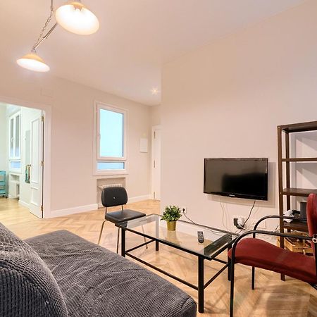 Euskalduna, Vivienda Turistica Moderna Y Renovado Билбао Екстериор снимка