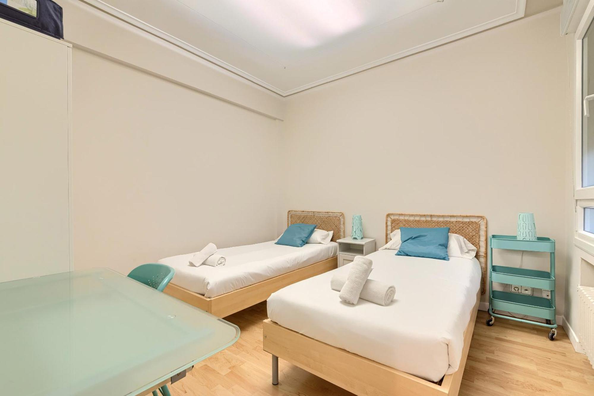 Euskalduna, Vivienda Turistica Moderna Y Renovado Билбао Екстериор снимка