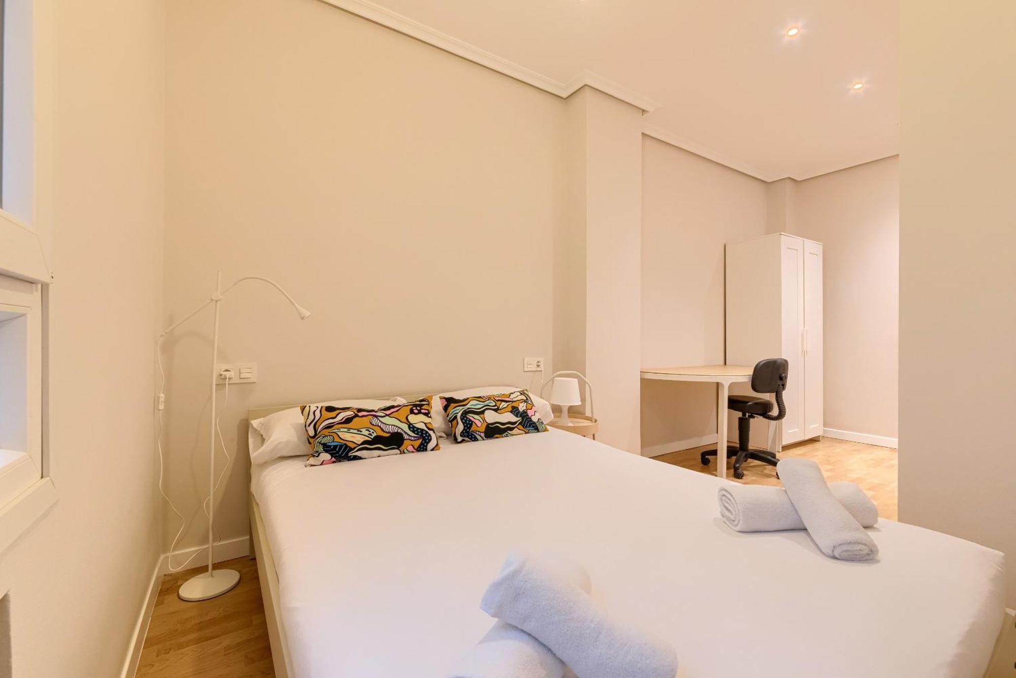 Euskalduna, Vivienda Turistica Moderna Y Renovado Билбао Екстериор снимка