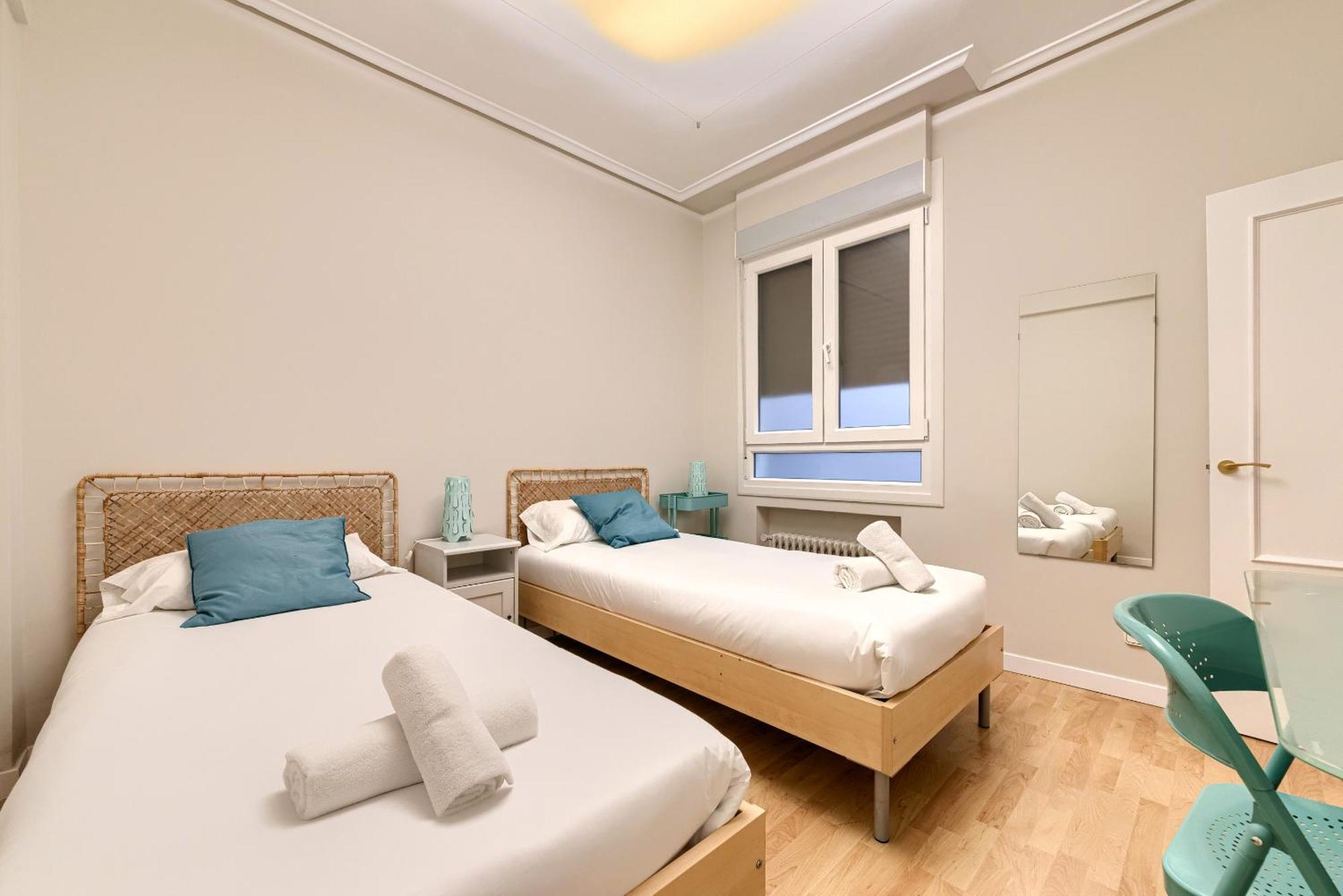 Euskalduna, Vivienda Turistica Moderna Y Renovado Билбао Екстериор снимка